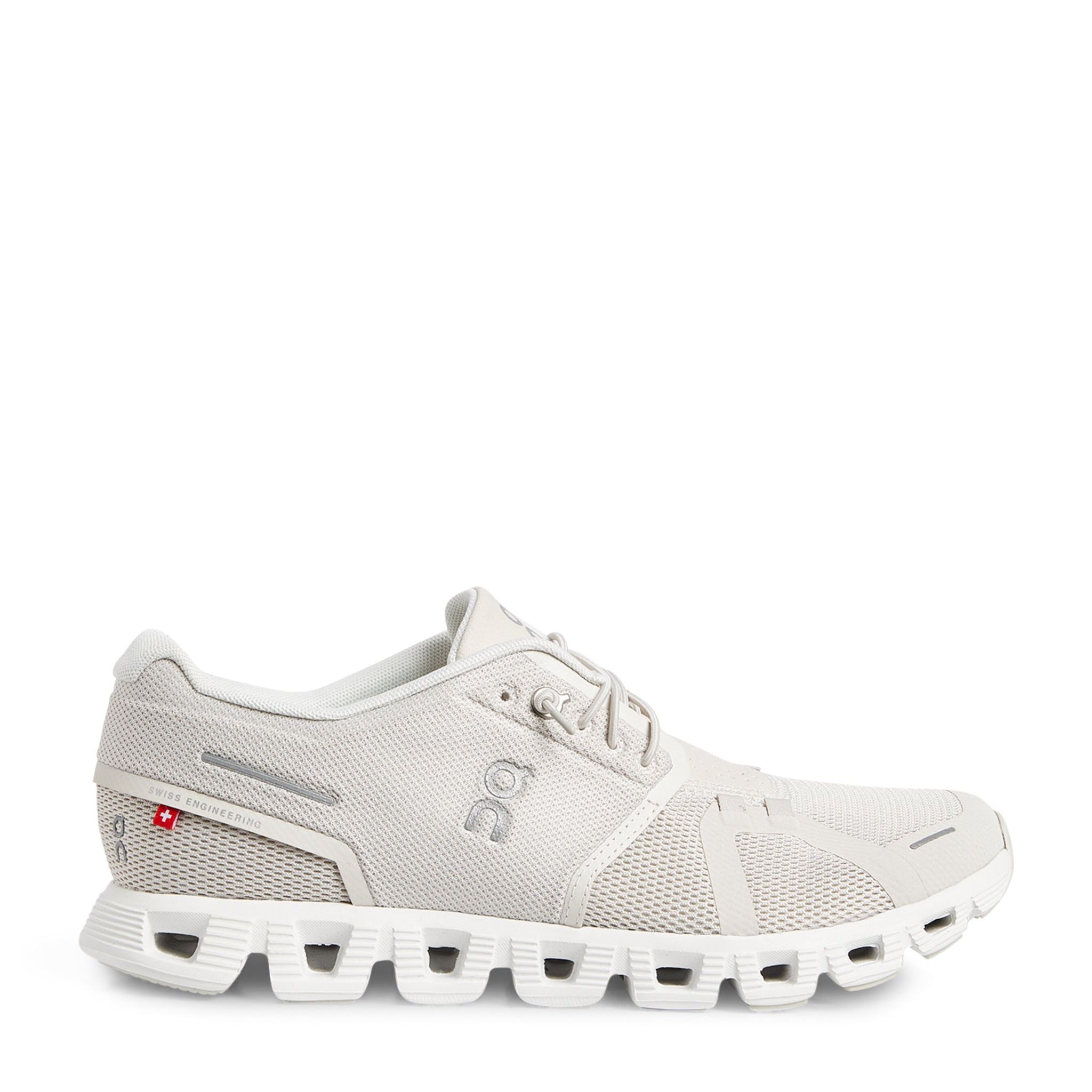 On Cloud 5 Trainers Beige